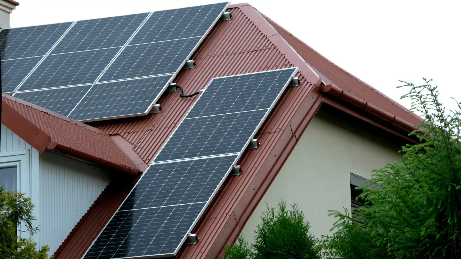 Unlocking Solar Panel Recycling's Full Potential