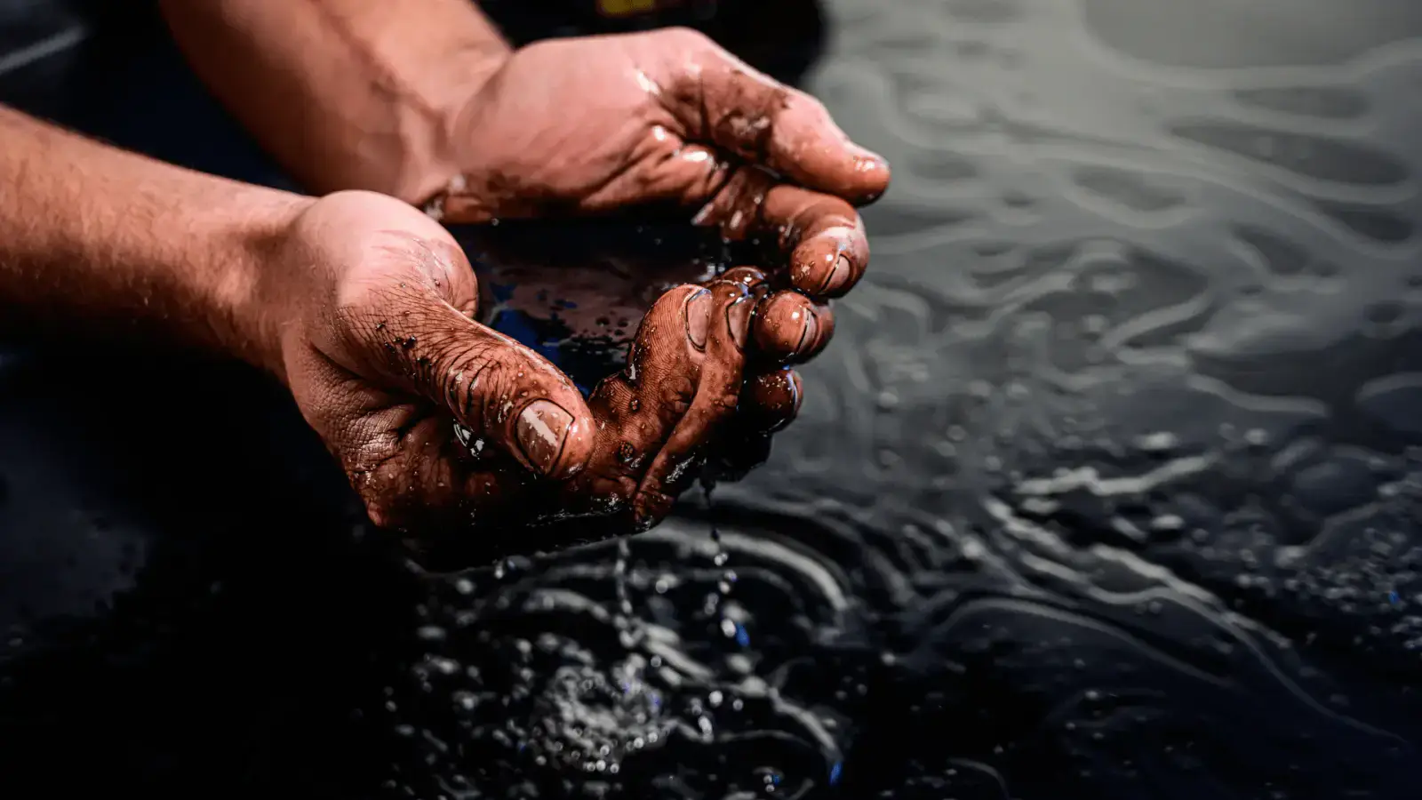 Creating Circularity in Oil Spill Cleanup and Giving Waste Materials New Life