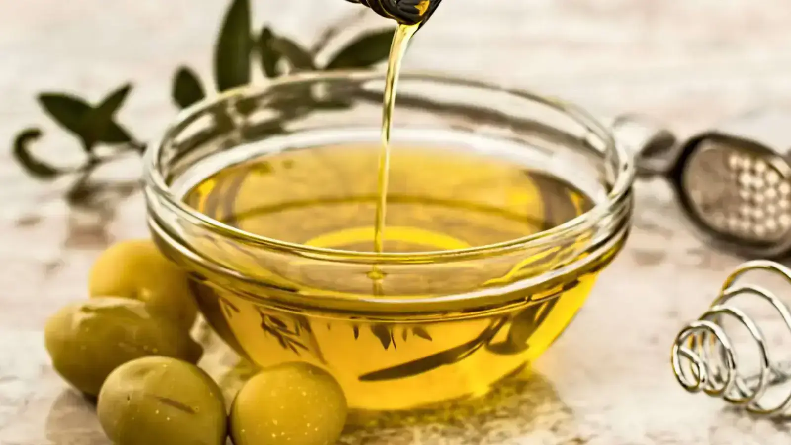 Sustainable Cooking Oils: A Guide to Healthier, Earth-Friendly Choices