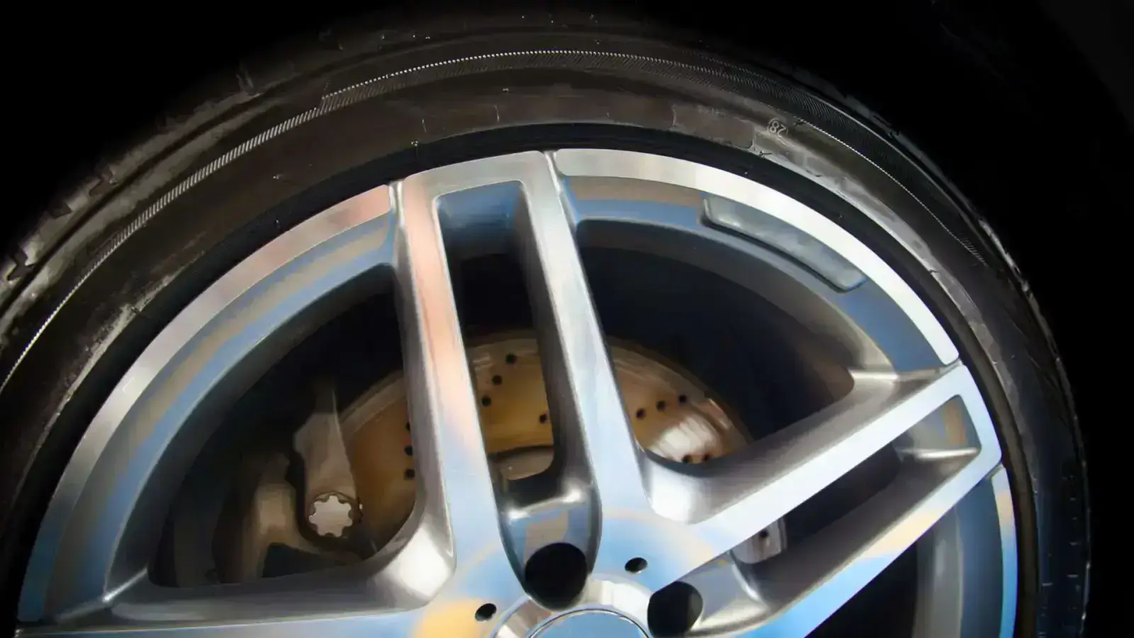 Lightweight Aluminum Alloys Revolutionizing Vehicle Efficiency