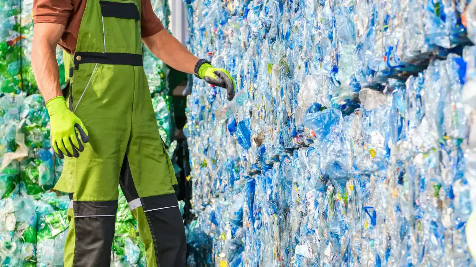 Controlling Urban Waste Using Localized Material Banks
